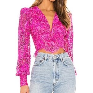 Pink Lace Women's Top. never worn.